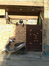 دار للبيع في حي البساتين شارع أحمد الوائلي فرع نسمه الحياه المساحه 50 ...