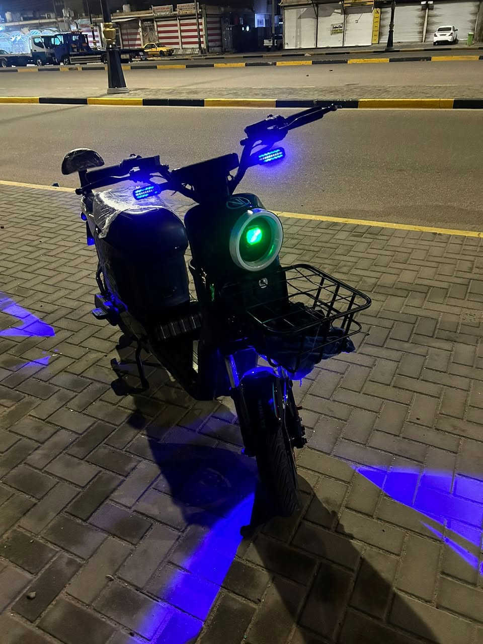 سلام عليكم دراجه R9 موديل 2025 الدراجه جديده ونضيفه الوصل  موجود اروح بيها للمدرسه وارجع بطاريات 32 حجم الملف 1800
مكاني البصره الحيانيه دور الشرطه قرب المعارض 
السعر 450وبيها مجال
 ***********
