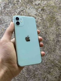 ايفون 11 • ١٢٨ • فيس ايدي متوقف