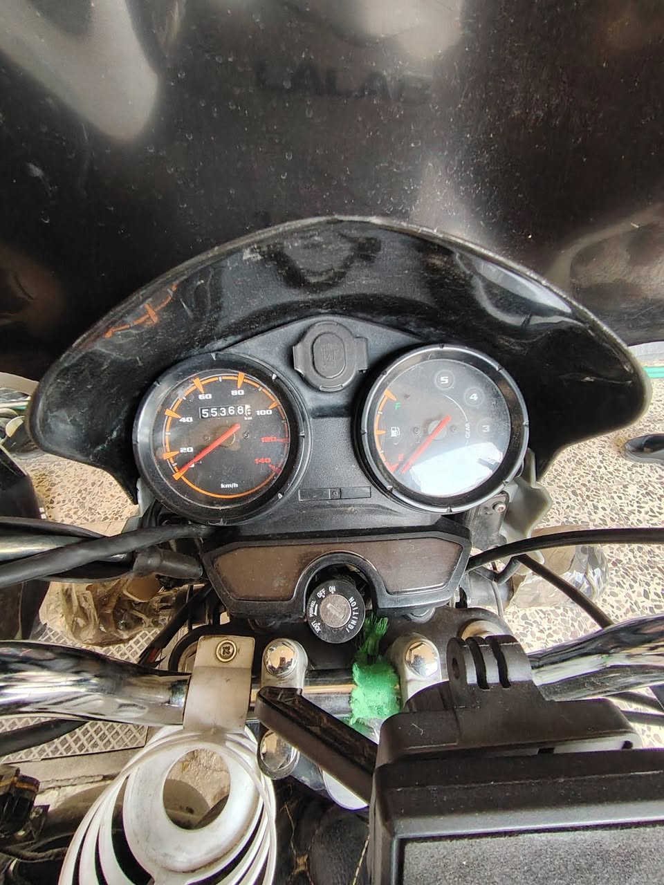 السلام عليكم بوكسر موديل 22 دراجه مكفوله كير مكينه دراجه خير من الله تجي تأخذه المكينه خرسه كله شغال كهربائيات كيجات دراجه خير من الله سعرهه مليون و100 وبيهه مجال حك الجيه و وياهه صندوك و خوذه و كلج هديه لان شتريت سياره بعد و هاذه رقمي ***********
