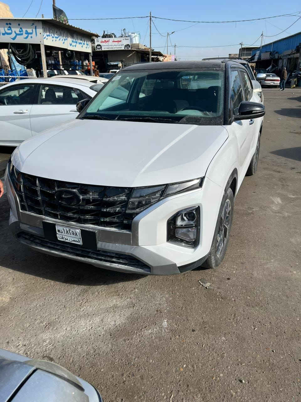 للبيع
سياره كريته جديده 
 #موديل 2025
حادث بسيط كما موضح بالصوره
#رقم بيه( بصره) 
بس الي شراي يصعده هزه وصير بسمه
#عنوان السياره بصره
#السعر 165ورقه 
#للاستفسار اكثر تواصل مع صاحب السيارة ع الرقم التالي ***********
