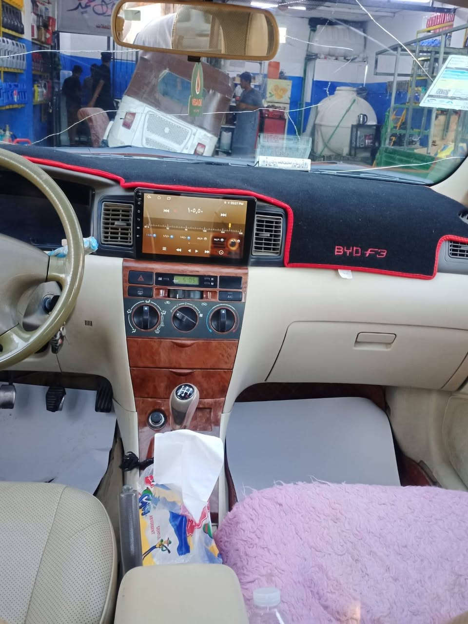 بي وأي دي f3 2010 بيضاء اللون محرك كير خير من الله سياره حلوه بيه طخه بالجاملغ الخلفي بعده ما مصلح مكانها بغداد سنويه لغايه 2028 سعر 48ورقه وبيها مجال رقم الهاتف ***********
*********** بغداد, العراق
