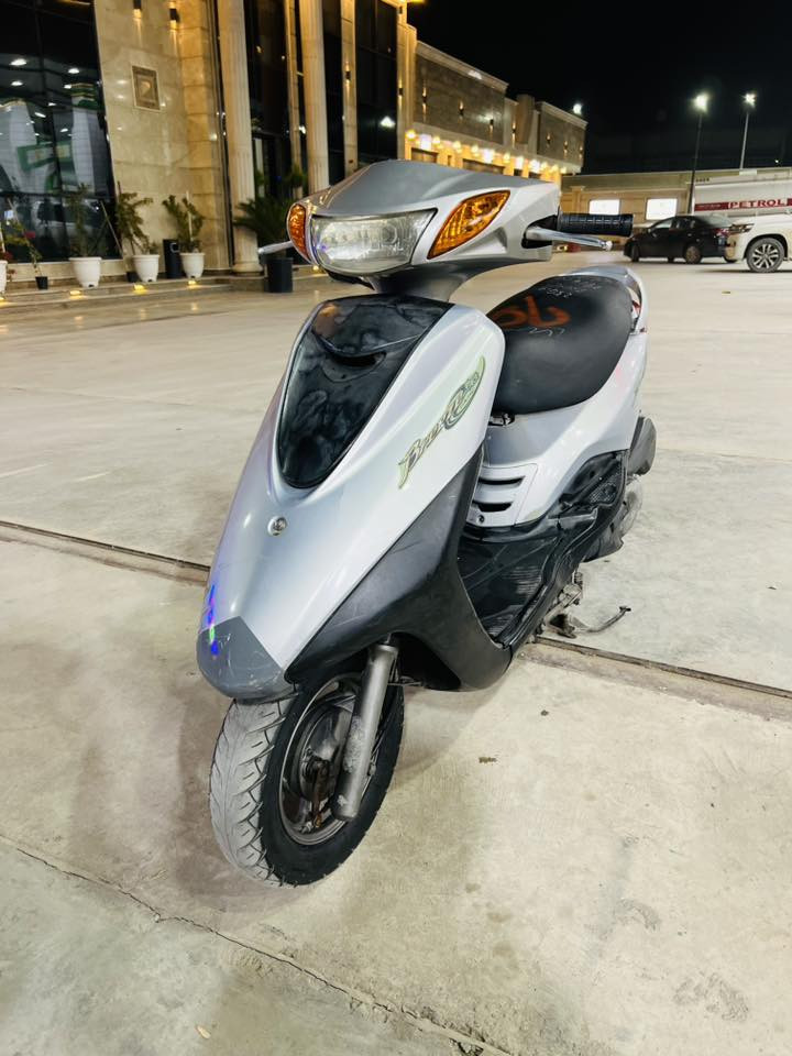 سلام عليكم 
بريز لايت عالي
نوزل 2010
مكفوله من كل شي
دراجه جديده
ما صارلها هواي من نازله من الرمبه
سعرها مليون وبيها مجال
‏*********** 
مكاني ب مشتل
متوفر على الواتساب
