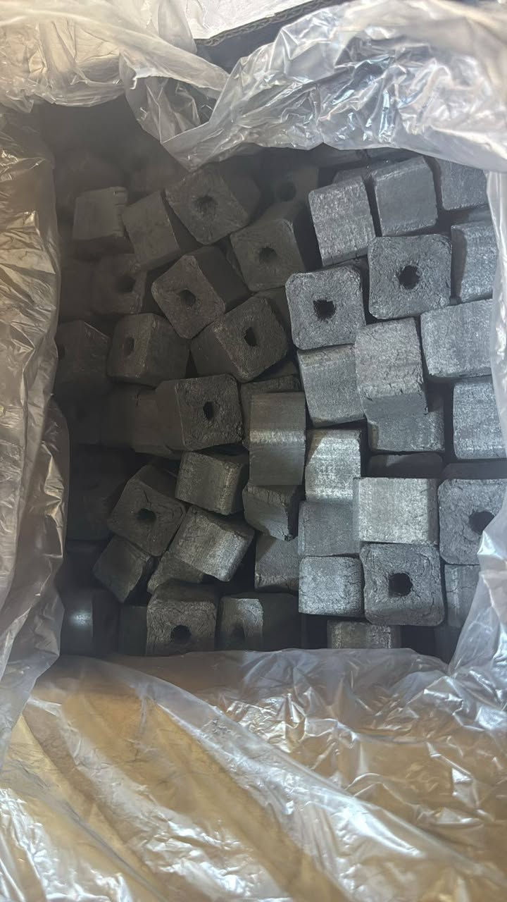 توفر فحم الطبيعي ١٢ كيلو بسعر مناسب وكميه قليله ليريد من هسه يحجز
مكاني بغداد الامين الثانيه 
***********
