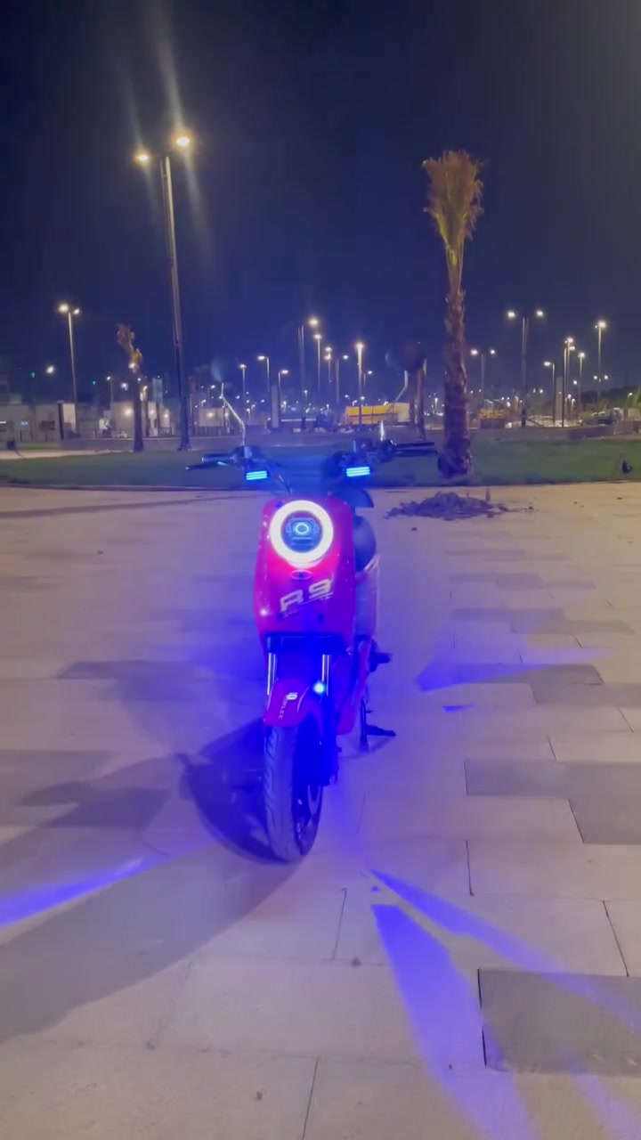 دراجه R9 موديل25 جديده بمعنى الكلمة بطاريات جدد بالجيس بعدهن 32 امبير اكبر شي تمشي 77حقيقي سعرها ب425بيها مجال للتواصل ***********
