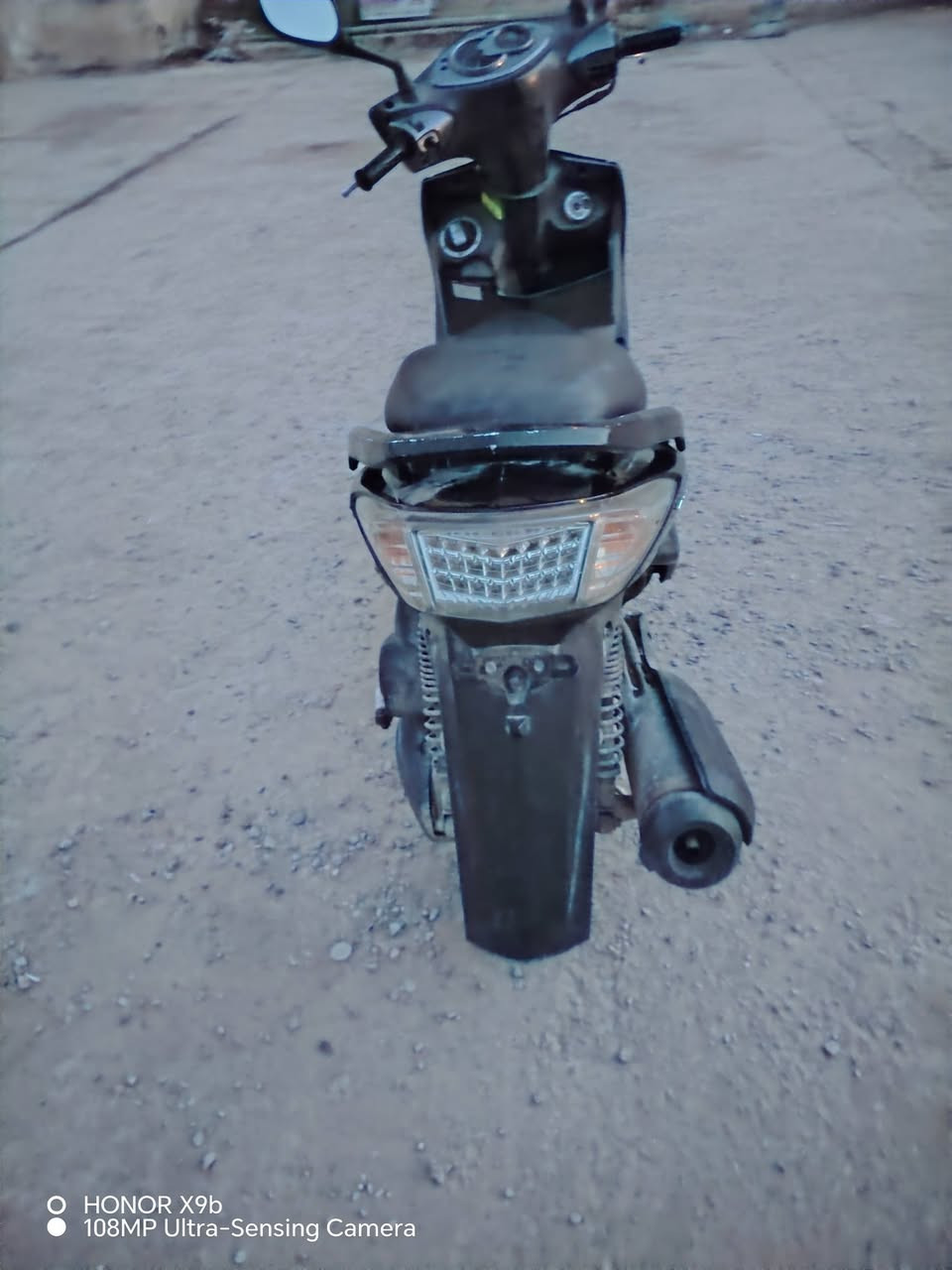 دراجة سكنس فحل للبيع كلشي شغال بيها كفاله عامه السعر مليون وخمسين وبيها مجال شي بسيط للشراير
للاستفسار الاتصال على الرقم
***********
العنوان بغداد الحسينية مال الراشدية
