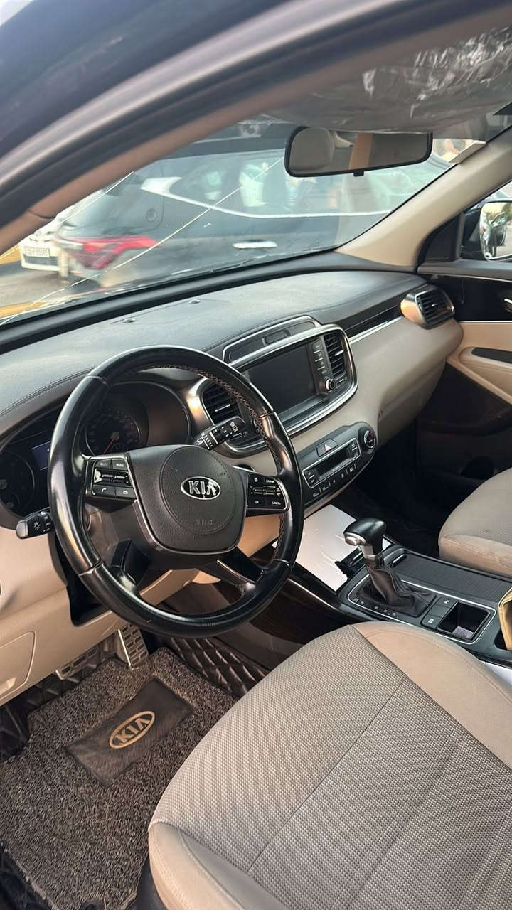 سورنتو 2020 خليجي كفاله عام

رقم بغداد تحويل مباشر

السياره ماشيه 60 جديده كلش

بعدهي بنايلون الشركه

مكان سياره   بغداد /الكرخ 

السعر // 225 مجال بسيط للشراي

ويل 19 

المواصفات 

ضمان الشركه الدولية

ترحيب بالسائق 

بصمه + بصمه ابواب 

تشغيل عن بعد 
 

6 سلندر 

7 راكب  

اوتو هولد

مود رايف

3 قطع تبريد 

اشاير بالمري

***********
