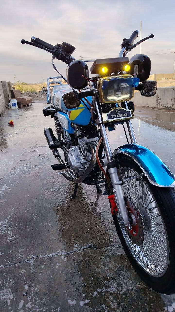 دراجه سونك موديل ٢٤ محرك مامفتوح شرط الفحص النضافه كدام عينك السعر ٦٢٥ وبي مجال للشراي رقم ***********
