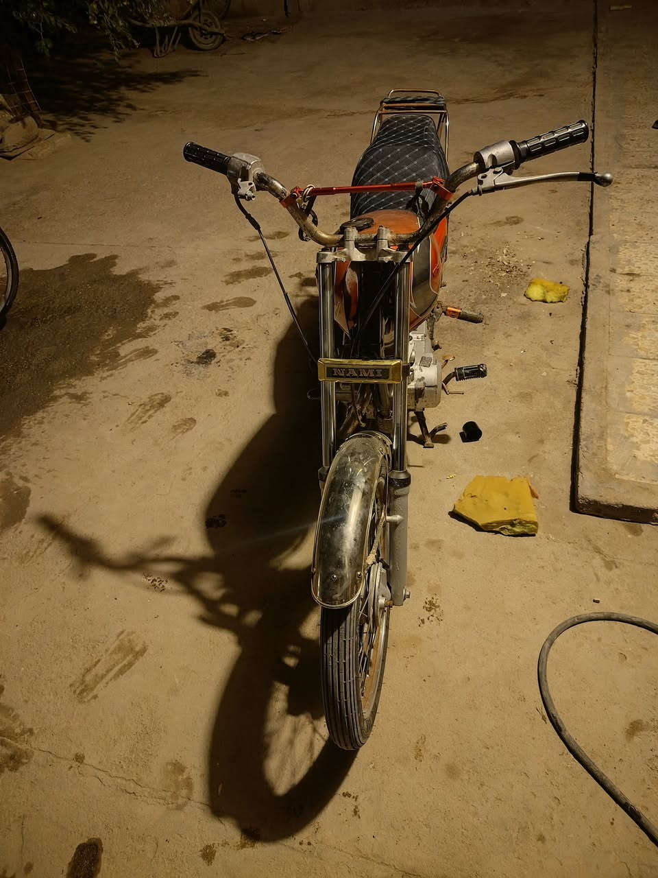 سلام عليكم دراجه نامه شلامچه دراجه ادوات مكفوله من السرقه فقط دراجه حلوه ونشطه مكاني  هارثه رقم الهاتف  *********** سعر 300  غير متواجد عل فيس
