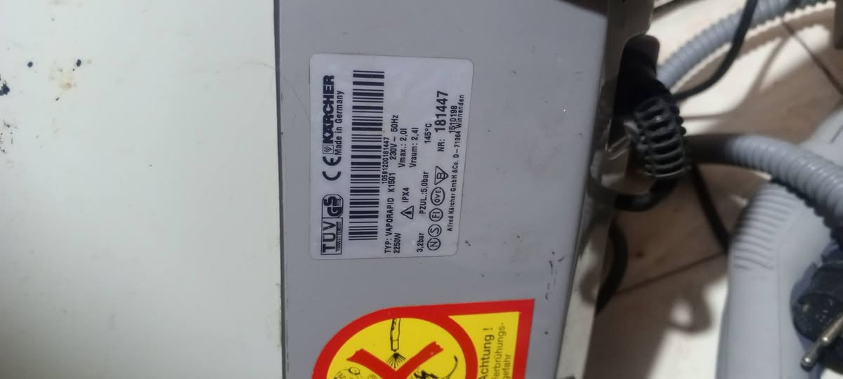 السلام عليكم منضفه دهون بخاريه صناعه المانيه مع كامل ملحقاته العنوان 5ميل ‏‪***********‬‏
