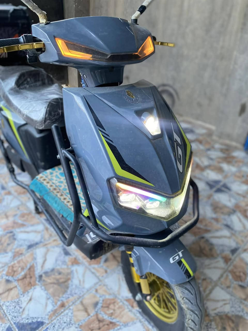 دراجه شحن موديل 25 للبيع المكان الرمادي 7كيلو السعر 650وبي مجال شي بصيط رقم الهاتف ***********
