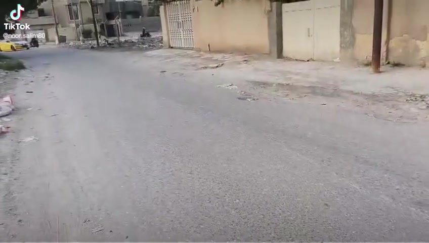 دار للبيع البكرلي العبوديه مساحه ٢٠٠ مقابل مدرسة ام القرى للاستفسار ***********
