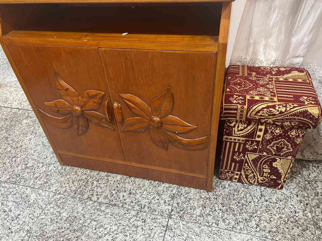 غرفة نوم بدون كنتور للبيع السعر ٧٠٠ نظيفة ومتينة وضخمة صبغها حراري جديد مكانه الحلة
للتواصل ***********
