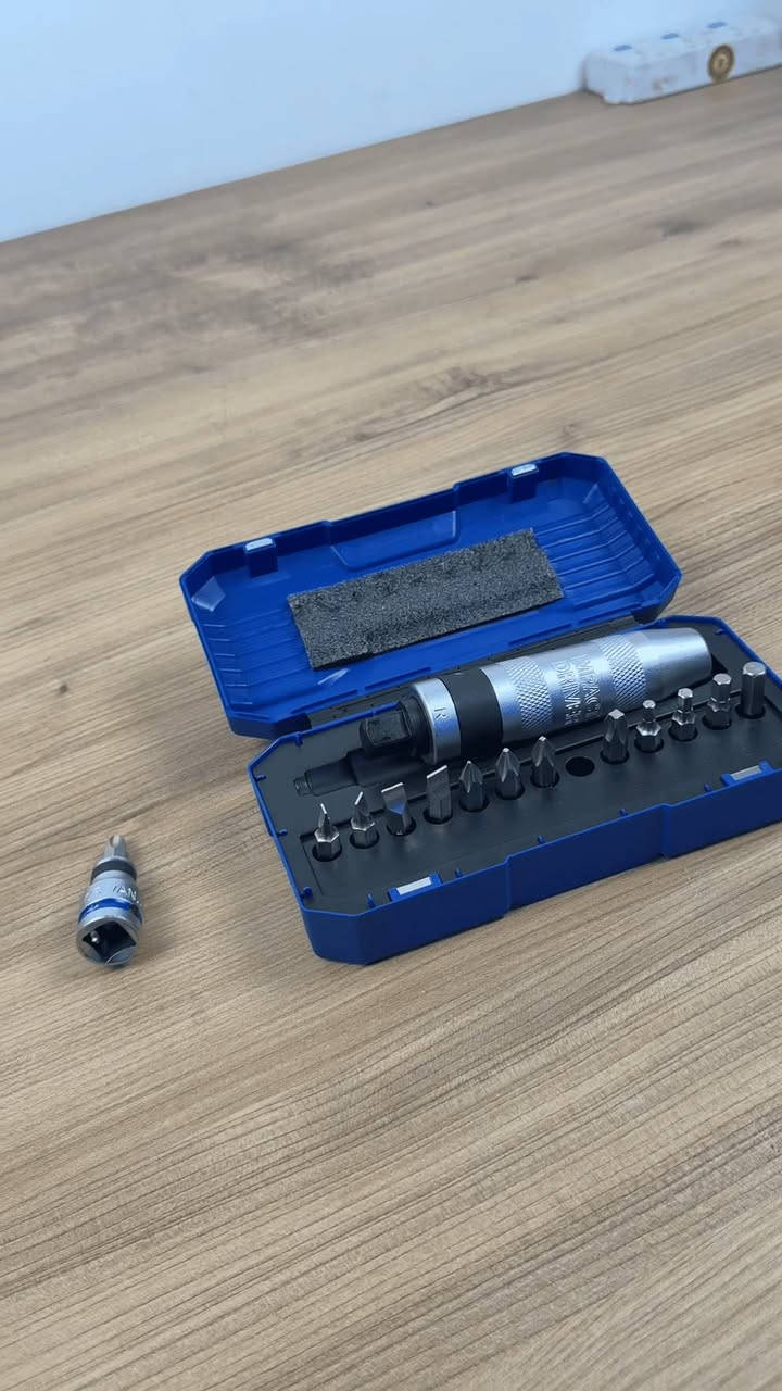 مفك براغي
سعر 23000 
يتوفر توصيل


**إذا كنت صاحب هذا الإعلان وتريد حذفه لأي سبب، رجاءا أرسل رسالة إلى الدعم الفني**