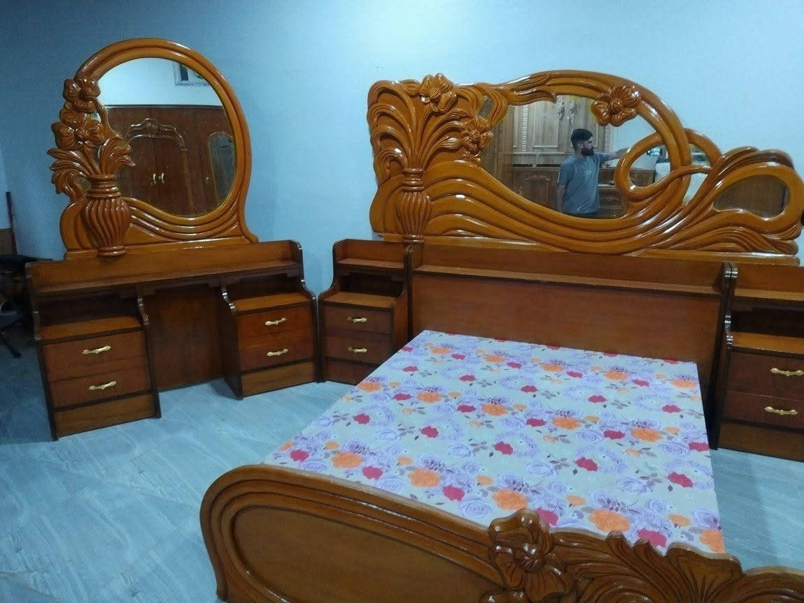 غرفه نوم خمس أبواب خشب صاج خمسه ملم نضافه فول السعر 475 للاستفسار واتس
***********
