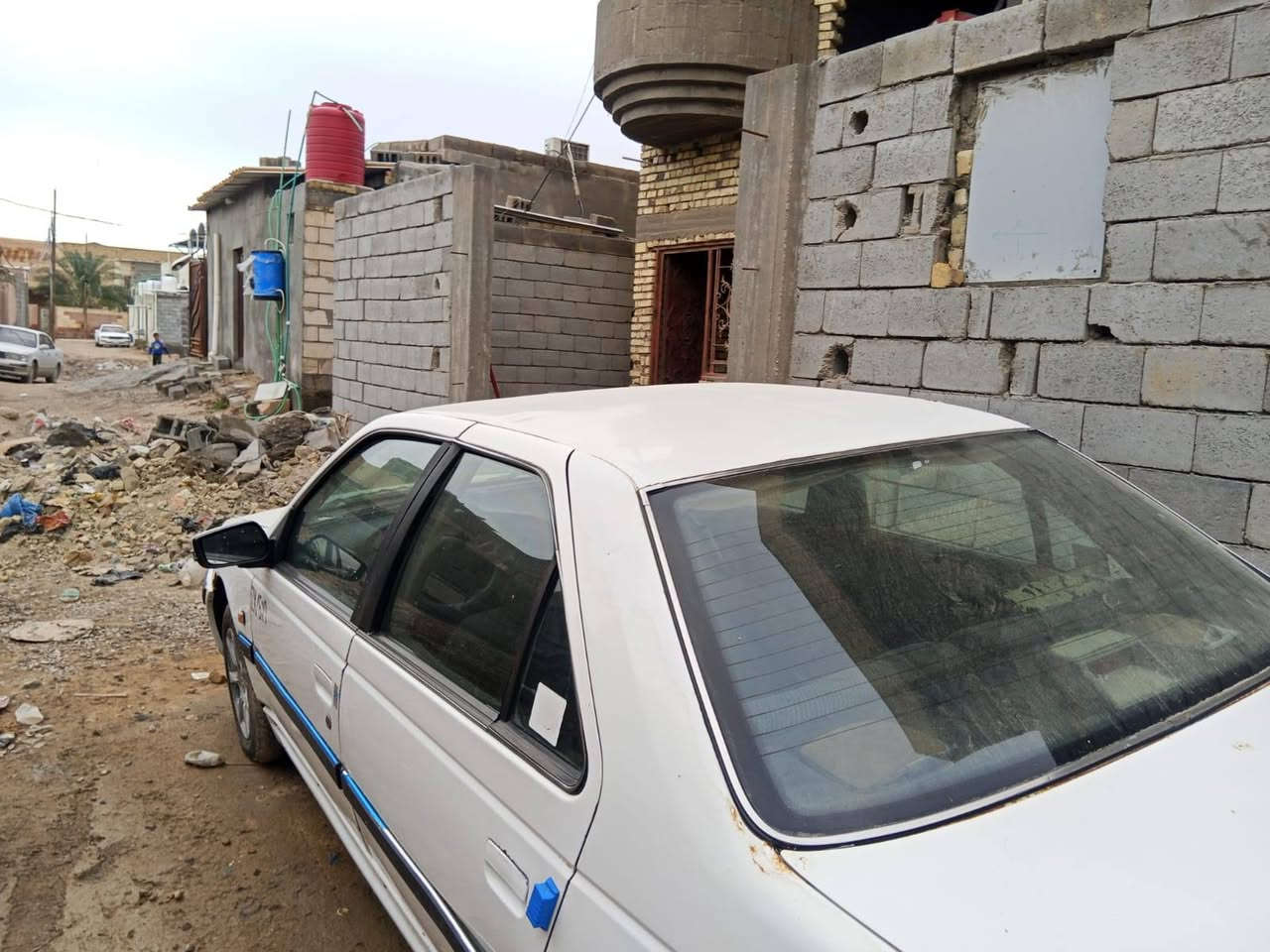 بارص 2014 للبيع
رقم بصرة بأسمي شرط التحويل سنوية لل2030 هزة ما منتهية شواصي نظيفة مكفولة من الضربة القوية ، كير ومحرك نظيف وعليها ادامة السيارة صافية والبدي عظمتة حلوة بس ما ملكوط  
السعر 42 وبيها مجال 
البصرة جزيرة شط العرب 
 *********** بي واتساب مكلف بالنشر
