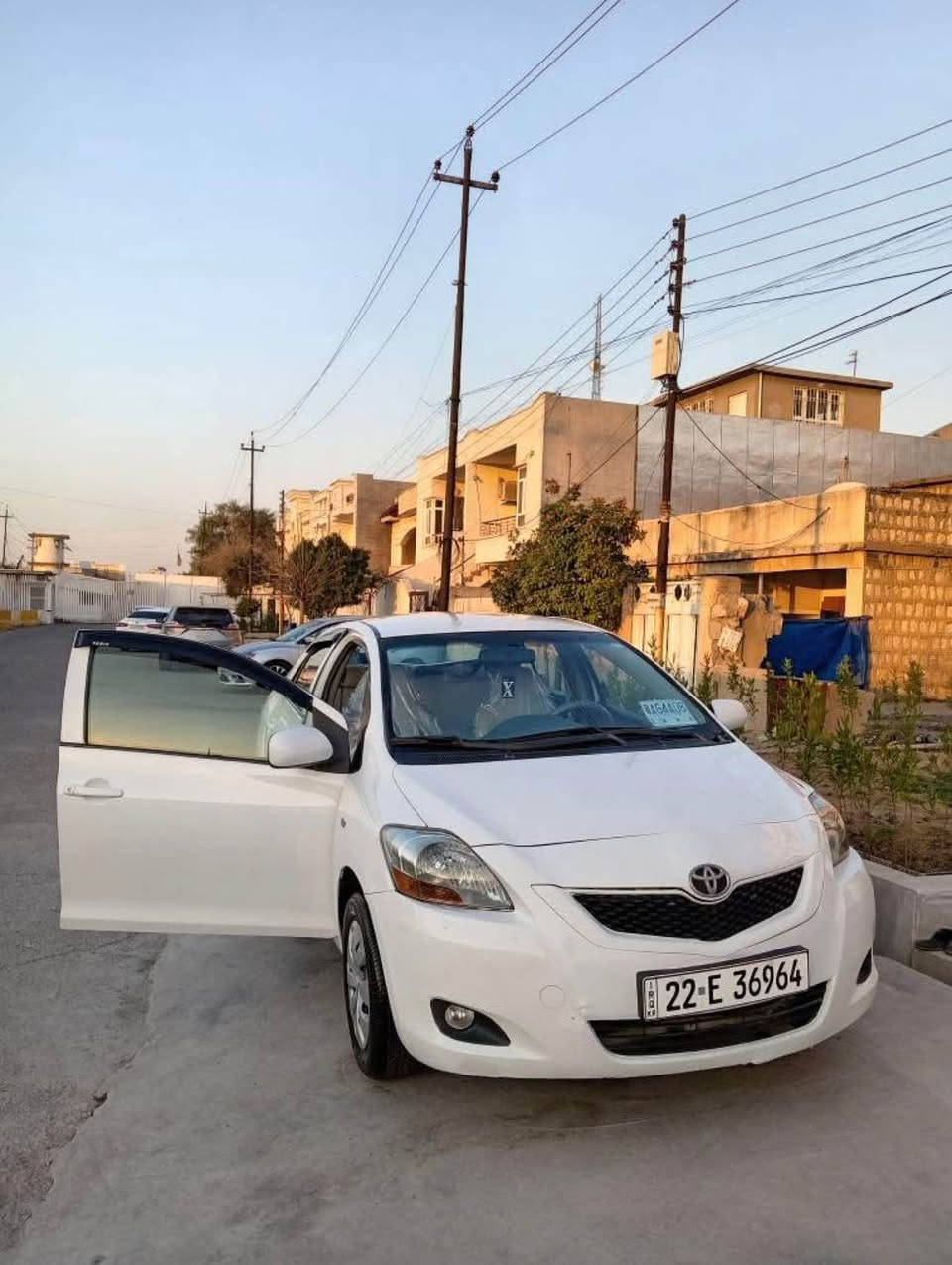 یارس ٢٠١٢ تۆماتیک دەبل گێج شاشە ئایپادە کامل جاهیزە سبوخ حامە بەلای سەکنی وەرگەراوە پێش و پشتی کەپسە لێدانی نیە گێر مەکینە تەبریت برانەوە بەناو کردن بەشەرت  گۆرینەوەش دەکەم شتێک بە دڵمبێ *********** أربيل, العراق
