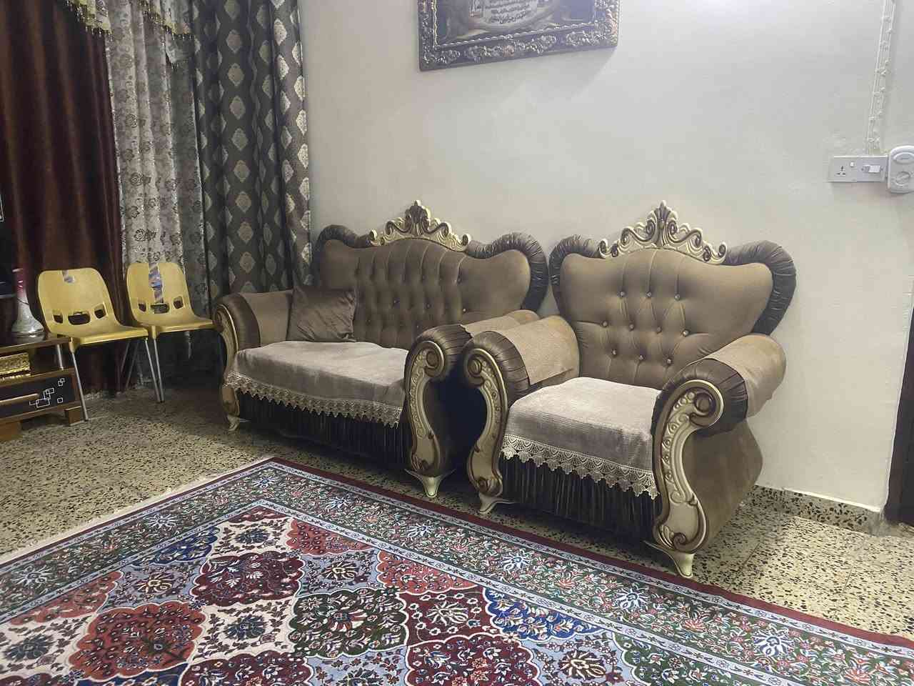 السلام عليكم
للبيع طخم قنفات عراقي شغل درجه اولى ثقيل 
12 مقعد مستعمل نضيف 
السعر 750 الف


**إذا كنت صاحب هذا الإعلان وتريد حذفه لأي سبب، رجاءا أرسل رسالة إلى الدعم الفني**