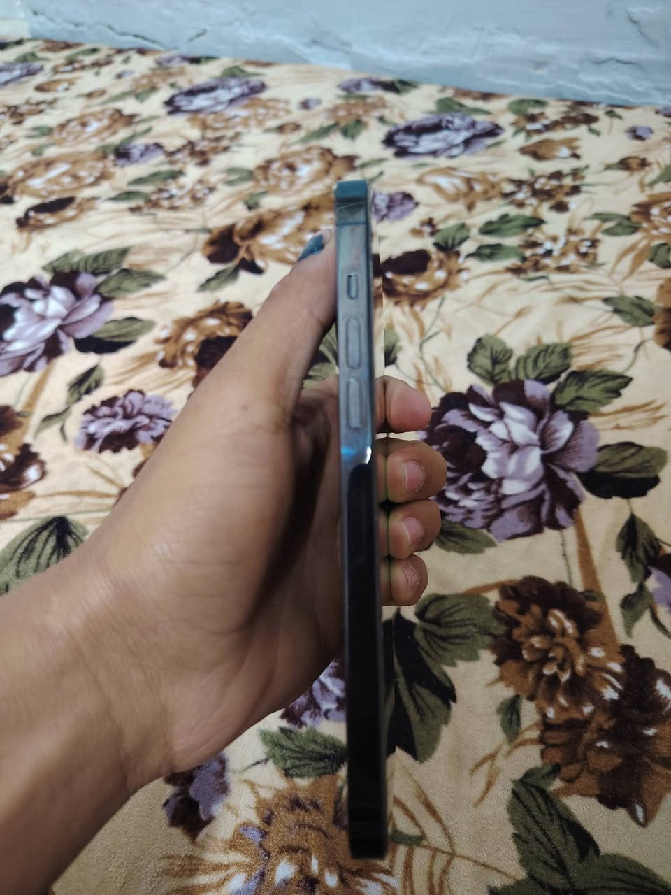 سلام عليكم ايفون14 برو ماكس كلشي ممبدل فقط بطاريه معلايه 100 لل استفسار خاص او وتساب ***********
