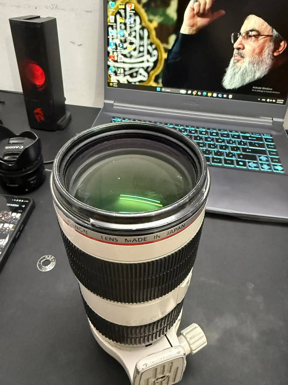 للبيع – عدسة Canon EF 70-200mm f/2.8L IS II USM (الإصدار الثاني)
عدسة احترافية معروفة بحدة الصورة وسرعة التركيز، مناسبة لتصوير المناسبات، البورتريه، الرياضة، والحياة البرية.

المواصفات:

- الموديل: Canon EF 70-200mm f/2.8L IS II USM

- الإصدار: الثاني (Mark II)

- الحالة: ممتازة ونظيفة

- تعمل بكفاءة تامة دون أي ملاحظات

الملحقات:

- الهود الأصلي

- جنطه  الأصلية

- الكارتون

، واتساب 

***********
