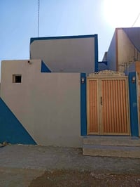 دار للبيع 100مترشارع المطار شارع حاتم الخير  بناء جديد مامسكون غرفه وص...