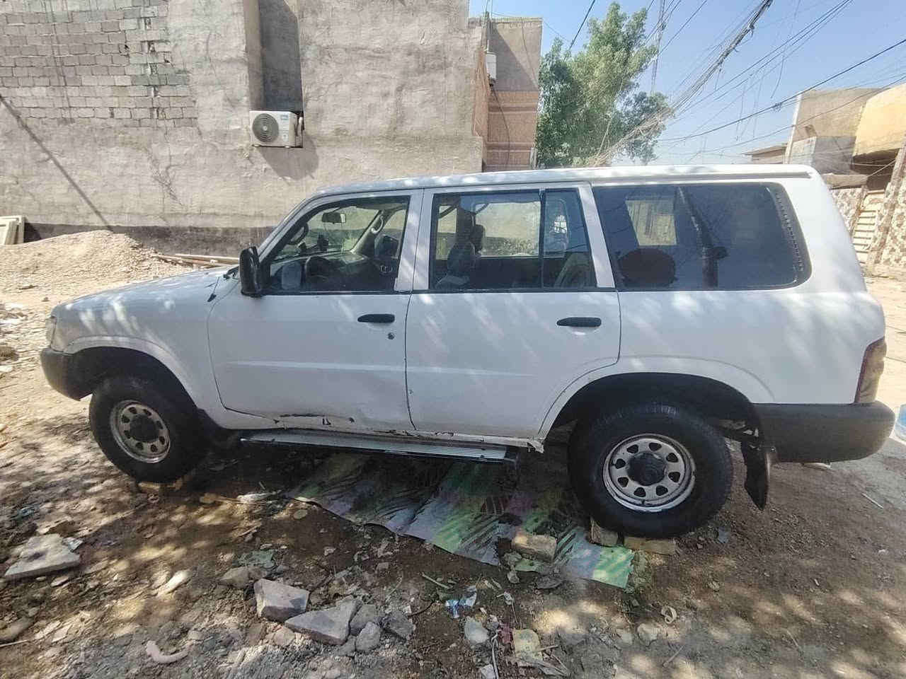 سلام عليكم نيسان باترول 2000
كير مكينه خير من الله 
كهربائيات جديده 
تبريد تدفئه دوشمه 
سستم صوت 
سياره خير من الله 
تحويل مباشر 
سيارهه مصبوغه حزام 
حادثهه باب السايق وشويه منل دوسه 
القماره بيهه اثر مال سيبايه جبليه 
السياره بيهه ملاحضات بل صبغ 
سعر 65بيهه مجال كلش بصيط حك الجيه مكاني بغداد سبع قصور *********** بغداد, العراق
