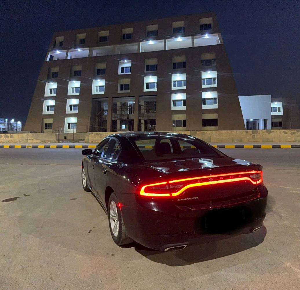 سلام عليكم جارجر موديل 22 اصل كفاله عامه داخله تقرير تعمل وتسير رقم بغداد الدولي باسمي ماشيه 65 ميل شاشه حجم كبير كامره دواره حساسات أمامية وخلفية وبعد هواي مواصفات