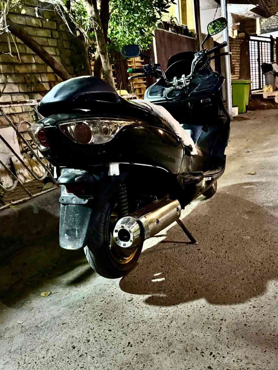 سلام عليكم ورحمة الله من رخصت الادمن للبيع دراجه فورزه صفر9 اربع تحويلات كير سبع نمر حساس ستان بصمه قفل ستيرن قغل جنطه كهربهاا كلها شغاله اي نقص ماكو شلعه ومعدل فول مكفواله بس البجم تفلش عندي اريد ابيع مستعجل مكاني بغداد قريب عله شعب السعر خاص


**إذا كنت صاحب هذا الإعلان وتريد حذفه لأي سبب، رجاءا أرسل رسالة إلى الدعم الفني**