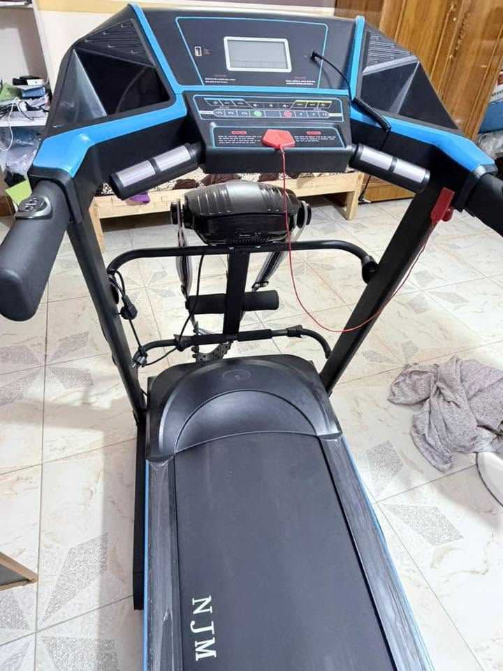 جهاز ركض للبيع بعدة نظيف ما مستعمل للاستفسار التواصل على هذا الرقم
***********
مكان الرمادي
