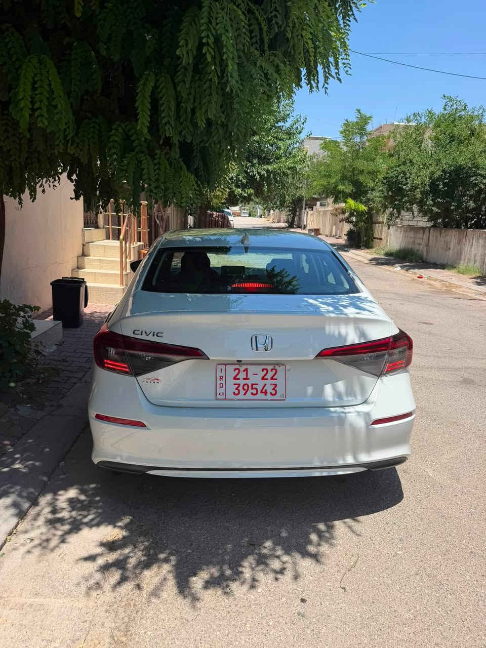 هوندا سيفك ٢٠٢٥ محرك ٢٠٠٠ ماشي ٦ الف ميا مبدل جاملخ و بنيد  تترقم شمالي فقط سعر ١٣٨ ورقه مجال *********** موجود ب سليمانيه
