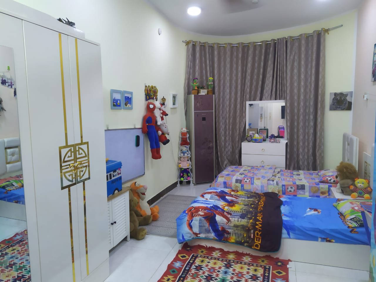 دار سكن للبيع 

العنوان / حي آور شارع السبيس 

المساحه / 150 م 

تفاصيل البناء/ طابقين مسلح 

ط١/ صاله استقبال غرفتين مطبخ صحيات 

ط٢/ صاله غرفتين مطبخ صحيات 

للمزيد من المعلومات يمكنكم التواصل معنا على الرقم التالي 

***********

***********
