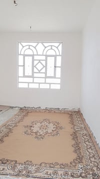 بيت البيع مساحه ١٢٥ متر البيت يحتوي عل غرفه وصاله واستقبال وصحيات طابق...