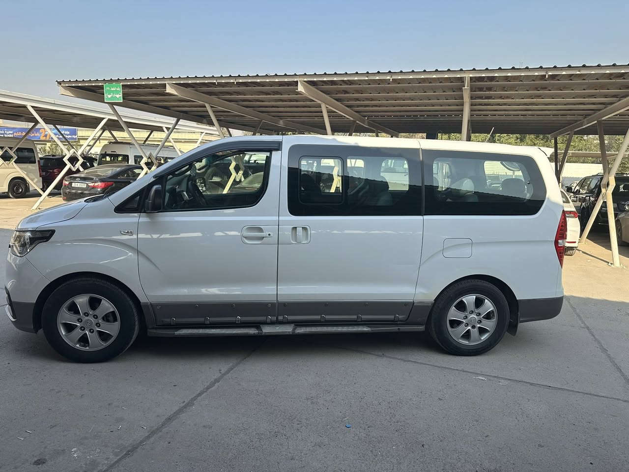 سلام عليكم
ستاركس مسكر ادبلو موديل 2019 مرمزه 2020 رقم بغداد خصوصي ماشيه ٢٠ الف بيها صبغ بالجاملغ الخلفي مصبوغ بكوريا وشبرين بلنيد تخم تاير جديد باتري جديد مدوشمه تنته وكشنات  السيارة ما متعوبة ونضيفه على ايدي من اخذتها لحد هسة  جاهزة السعر 268 وبي مجال مكانها  بغداد للاستفسار ***********
