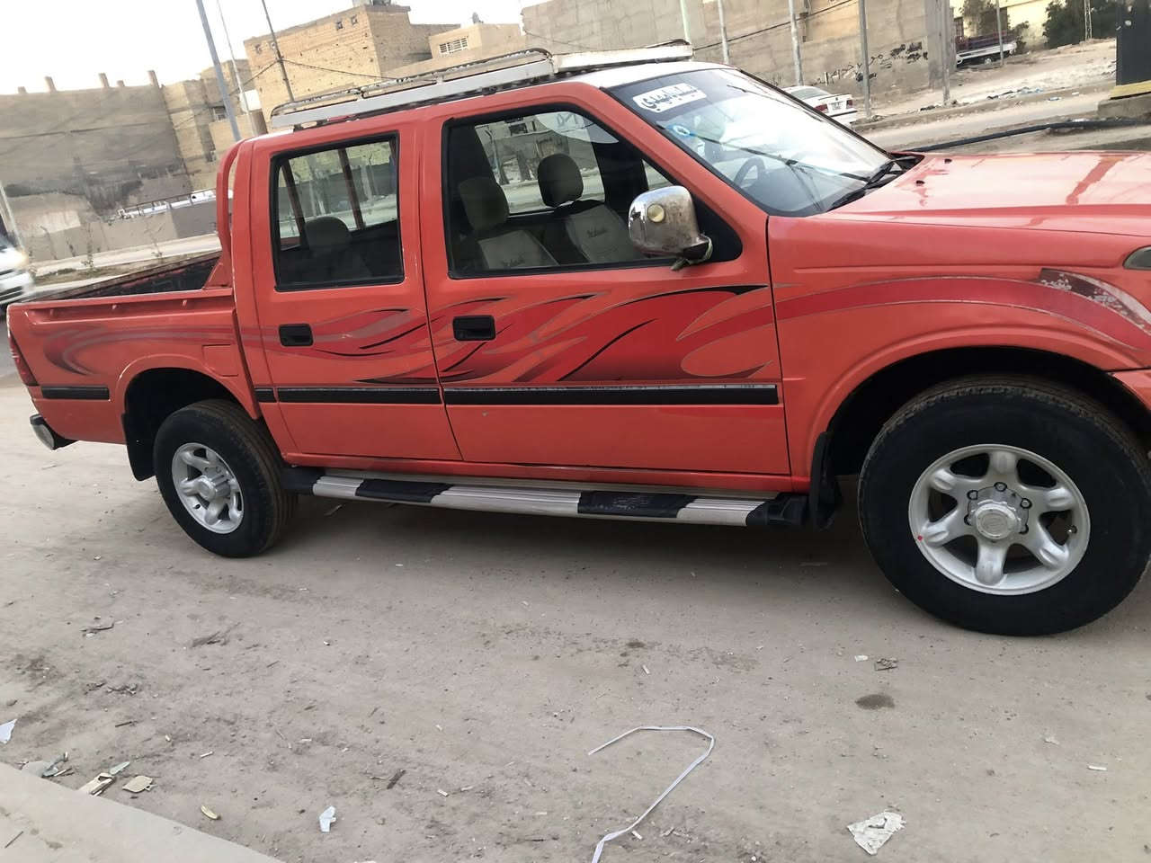 السلام عليكم 
كنوه موديل ١٢
بدون حادث ماعده دحجه بسيطه جوه البك ليت 
رقم جديد 
بسمي معفيه من الضربيه 
محرك وكير واكسل مكفول 
تبريد شغال 
حداديه وبور وجعمقه جديده 
مكاني كربلاء 
السعر ٥٤ 
***********
***********
