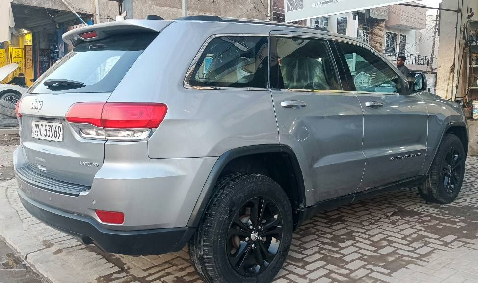 السلام عليكم جيب جراند شيروكي موديل 2017 مواصفات لاريدو حادث امريكا موجود بصور والعراق صار جاملغ خلفي وكصة القماره كلير
السعر 165$
*********** بغداد, العراق
