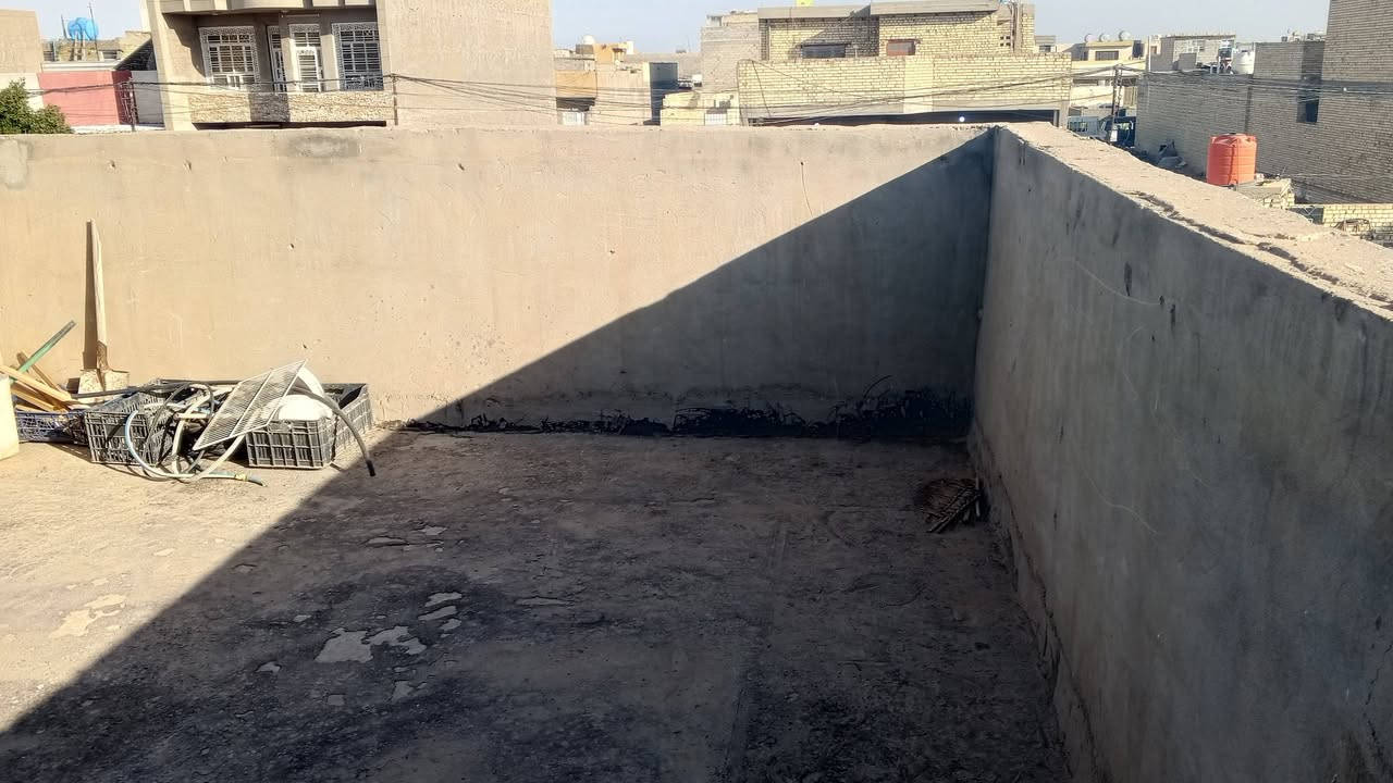 السلام عليكم الدار للبيع 100متر الواجهيه 5و النزال 20يتكون من استقبال و غرفة نوم و مطبخ و صحيات مكان الدار السياحي شارع المسبح السعر 47وبي مجال رقم الهاتف ***********
