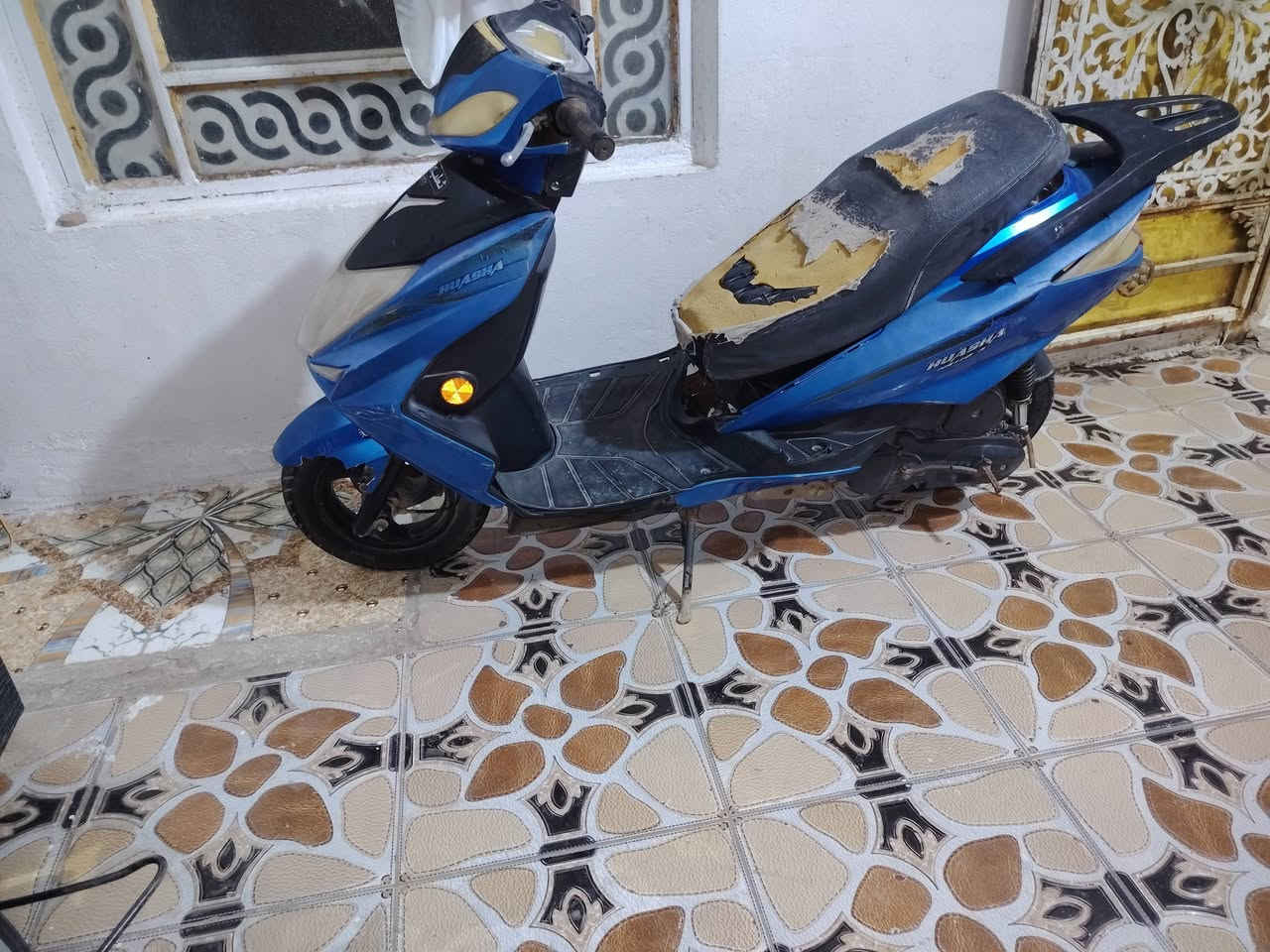 السلام عليكم دراجه للبيع سعر 150 وبيها مجال         ***********
