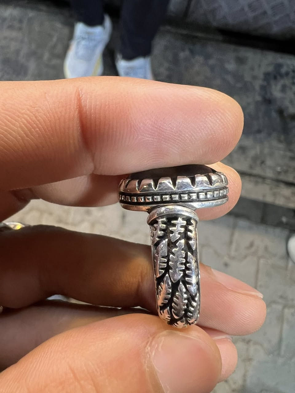 الزِّينَةُ بِحُسْنِ الصَّوَابِ لَا بِحُسْنِ الثِّيَابِ
علي ابن أبي طالب

بغداد الحبيبيه 

لا يوجد توصيل 

***********
