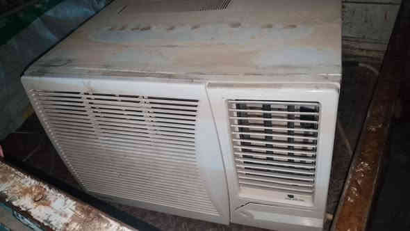 كنديشن للبيع شغال تدفه تبريد حجم طنين سعر 150 الف بيها مجال قليل كركوك ***********
