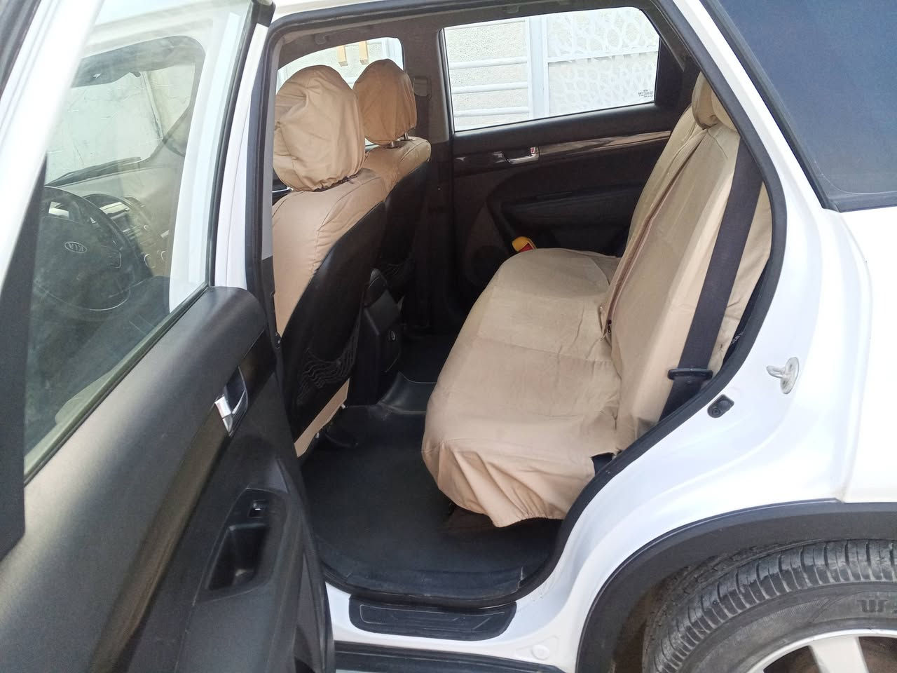 السلام عليكم ورحمه الله وبركاته سيارة سورنتوو 2013 محرك 2400سيارة جاهزة من كلشي كلين لا ضربه ولا صبغ تخم تاير جديد دوشمه جديده السعر خاص *********** ***********المكان بابل .....
