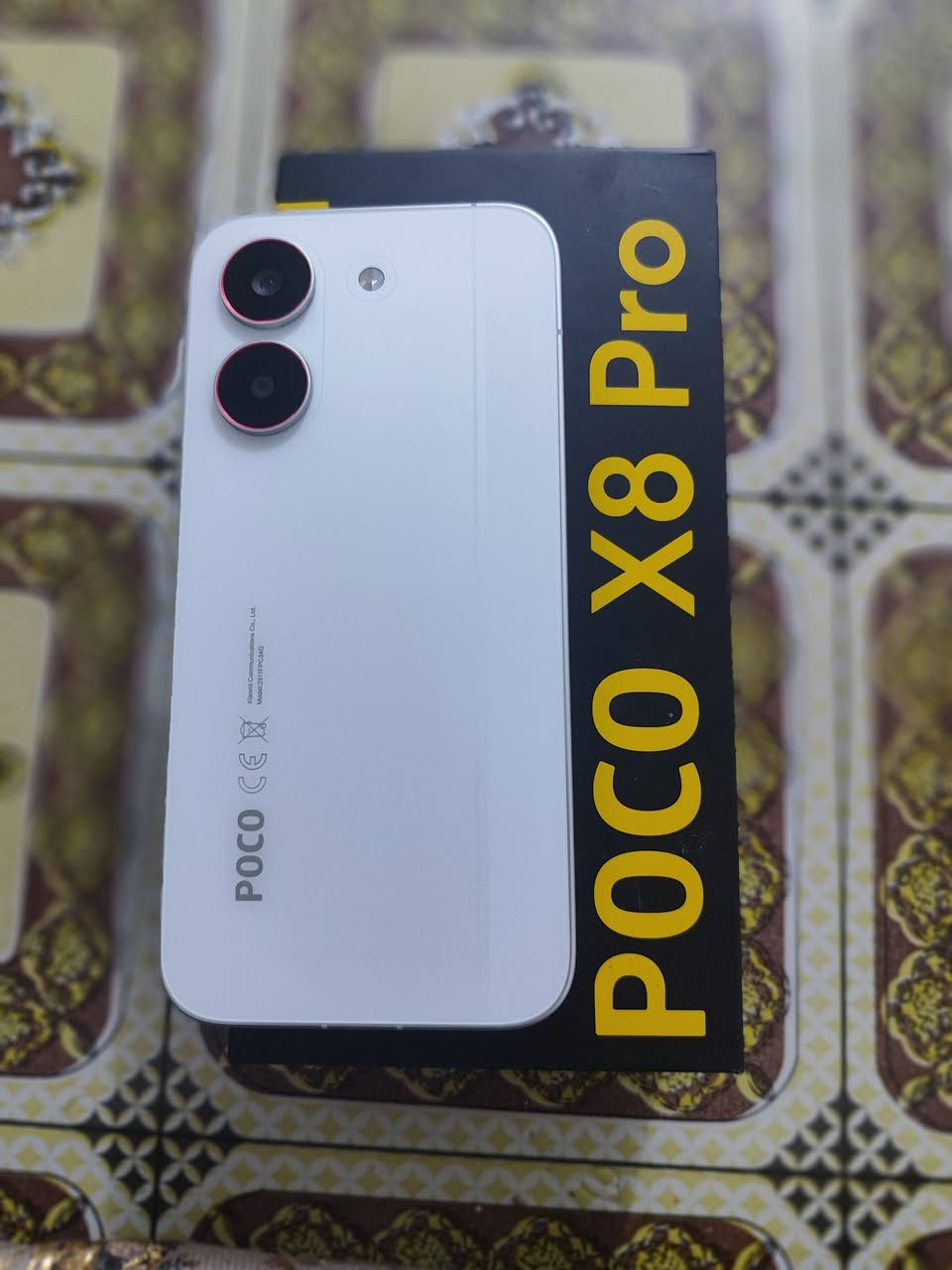 السلام عليكم ورحمة الله وبركاته بوكو X8 pro ذاكرة 512 رام 12 سعر 500 تواصل ***********
