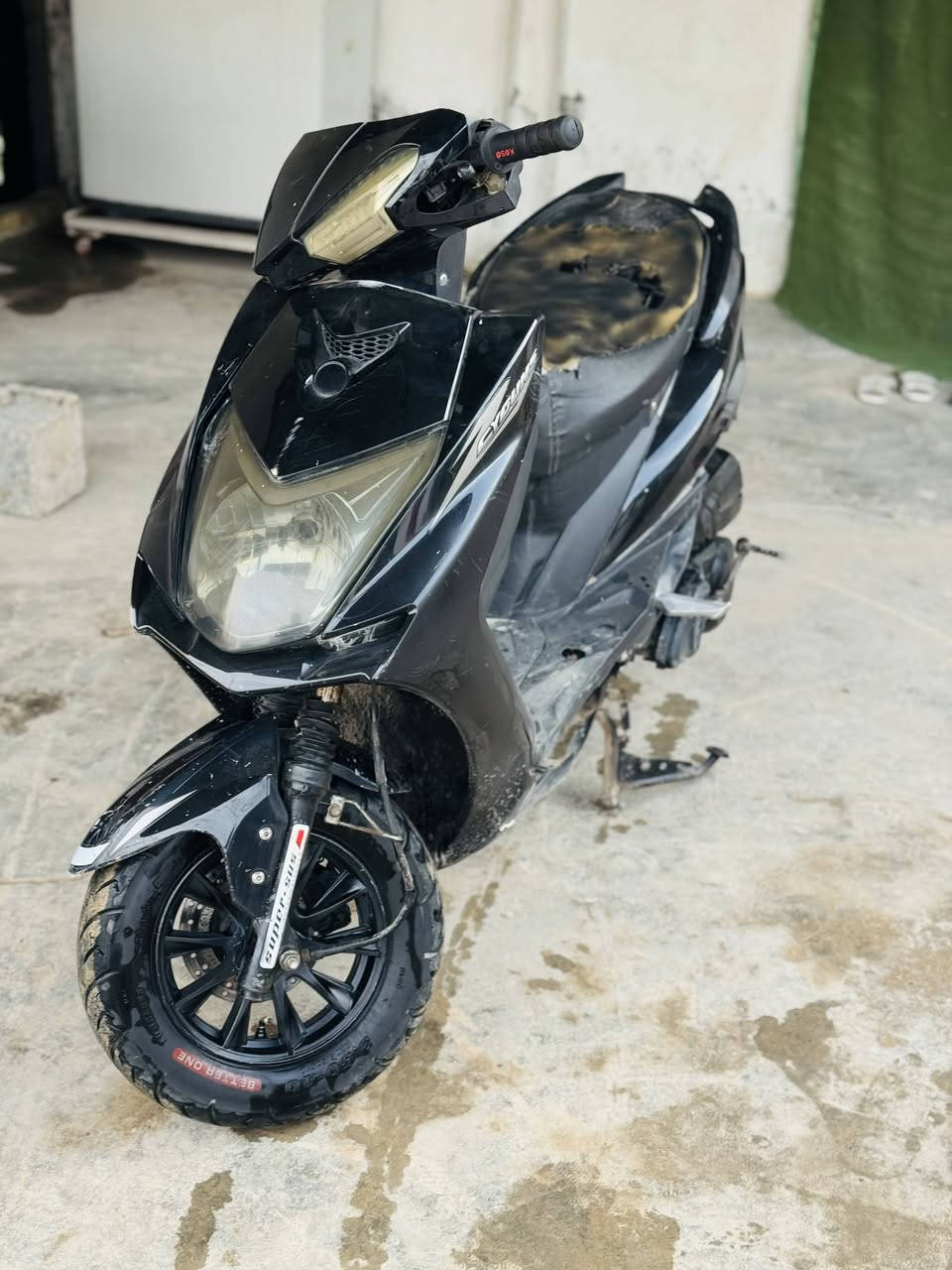 سكنس حديث 2022 محرك اخرس لا تبخير لا تنقيص تايرات جديده شلعه ومعدل 120 نقص باتري وكشن تعبان  فقط شغال ربع هندر سعر 240 بيها مجال مكان بعقوبه ***********
