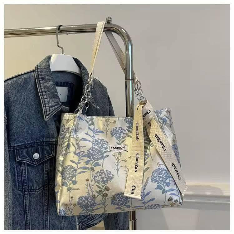 حقائب شي ان
الأسعار مناسبه وثابته لطفآ 
يوجد توصيل لكافة المحافظات ٥ الف
داخل بسمايه الف


**إذا كنت صاحب هذا الإعلان وتريد حذفه لأي سبب، رجاءا أرسل رسالة إلى الدعم الفني**