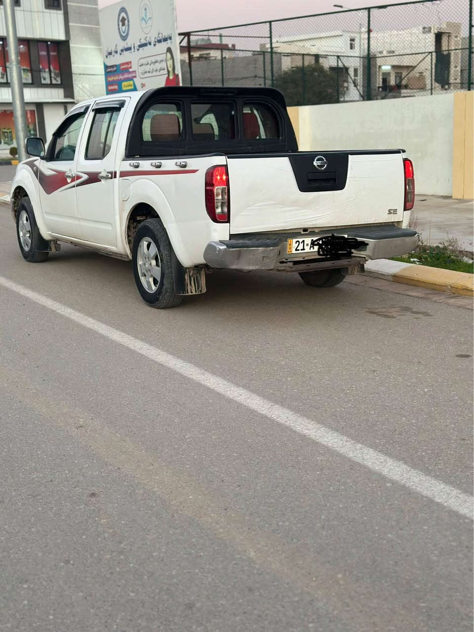 نیسان ناڤارا 2009مەکینە3000فیفیتی مەکینەو گیری لۆکە تەبرید ساردوو و گەرم ئیش دەکابینی نوقسانی هەزەی تازەیە سەنوی تازیە٢٠٣١ سیرەکەعام بۆیاخە ٦٦$قوفل بی معمەلە زمارەموبیل***********شوين كەلار كالار, السليمانية
