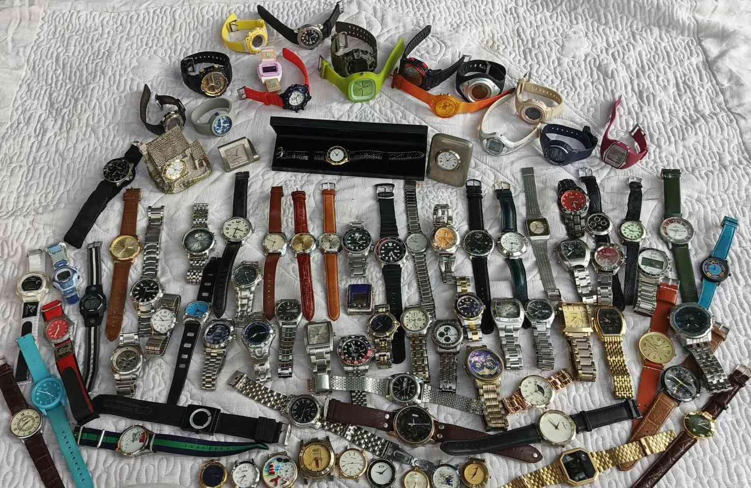 بسم الله الرحمن الرحيم 🤍

أخوان شلعة ساعات باله 89 قطعه ابيع شلع مو مفرد 

الجاد بالشراء فقط يتفضل خاص واني خادم


**إذا كنت صاحب هذا الإعلان وتريد حذفه لأي سبب، رجاءا أرسل رسالة إلى الدعم الفني**