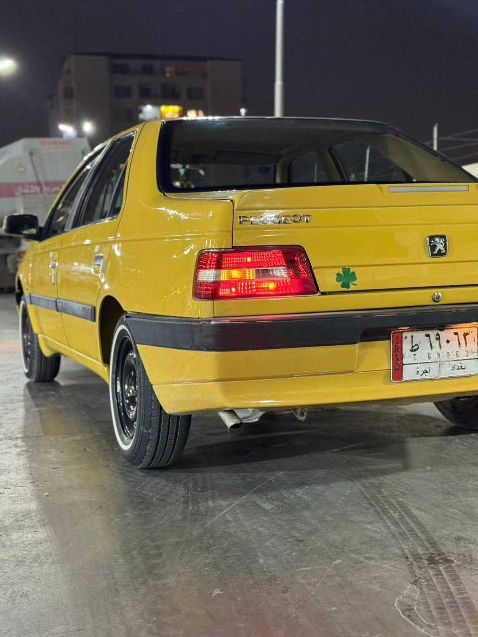 السلام عليكم بيجو لميس موديل ٢٠١٥ البيع مكينه كبيره تبريد مكفوله تخم تاير وتخم ويل جديد السياره مصفره هيه وغرامات السياره مدوشمه عام تخم بدون صبع بدون شوصي بلاد السعر ٥٠ ممكاني بغداد البياع شارع الضغط الرقم *********** ***********
