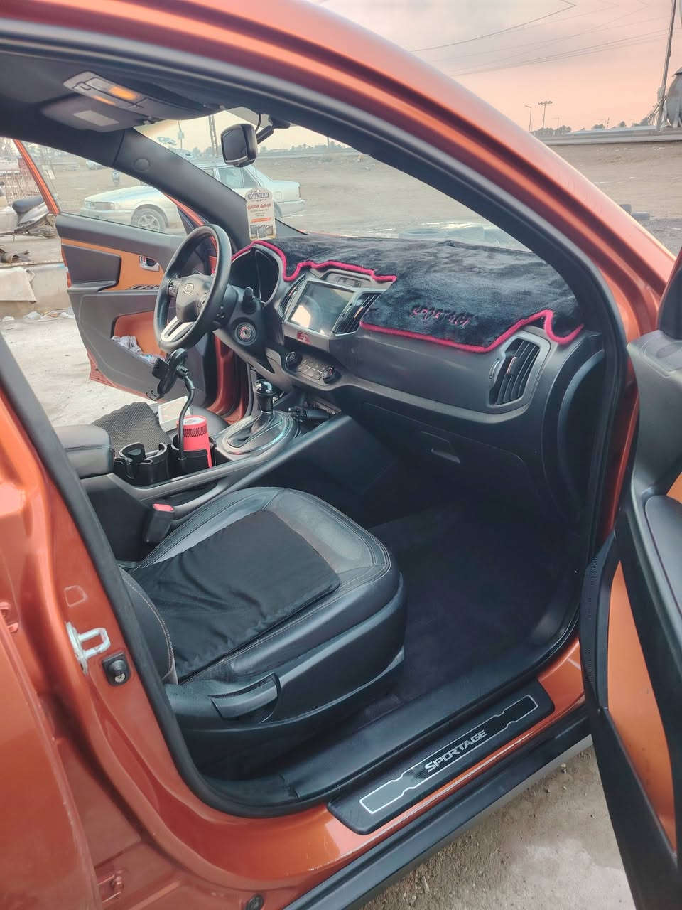 سلام عليكم سبورتج موديل ١١ خليجي مكفوله عدى بارد وتكحيل مكينه ٢٠٠٠ دوش اربيل انكليزي بسمي سياره جاهزه سعر ١٣٠ وبيهه مجال المكان بغداد *********** بي وات ساب سونار داخل المنشور
