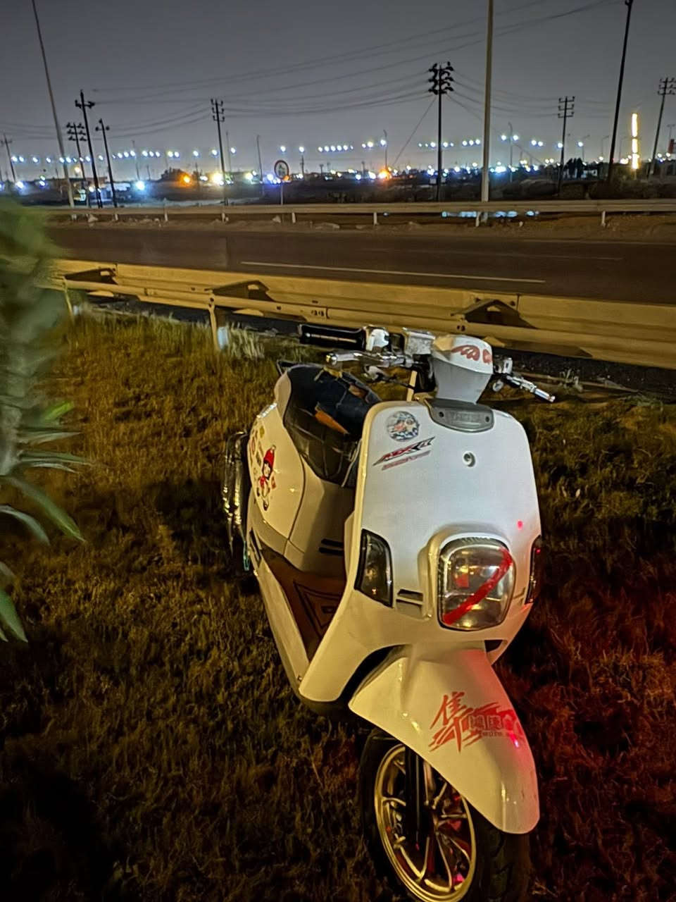 سلام عليكم دراجه بوليسي مزوده مال حاويه اجت من اليابان هيج مزوده تزويد كله اصلي هاذ كدام عينك ويلات وكزوز صجمي ولبلادي وياها وأصابع وكلج امامي رياضي اصلي وسبايدر وستان صفح سمائي اصلي ودراجه بلاديه برغي مامفتوح بيها كفاله عامه كفرات وداخل ختم وي المكينه سعر 1100وبيها مجال للشراي


**إذا كنت صاحب هذا الإعلان وتريد حذفه لأي سبب، رجاءا أرسل رسالة إلى الدعم الفني**