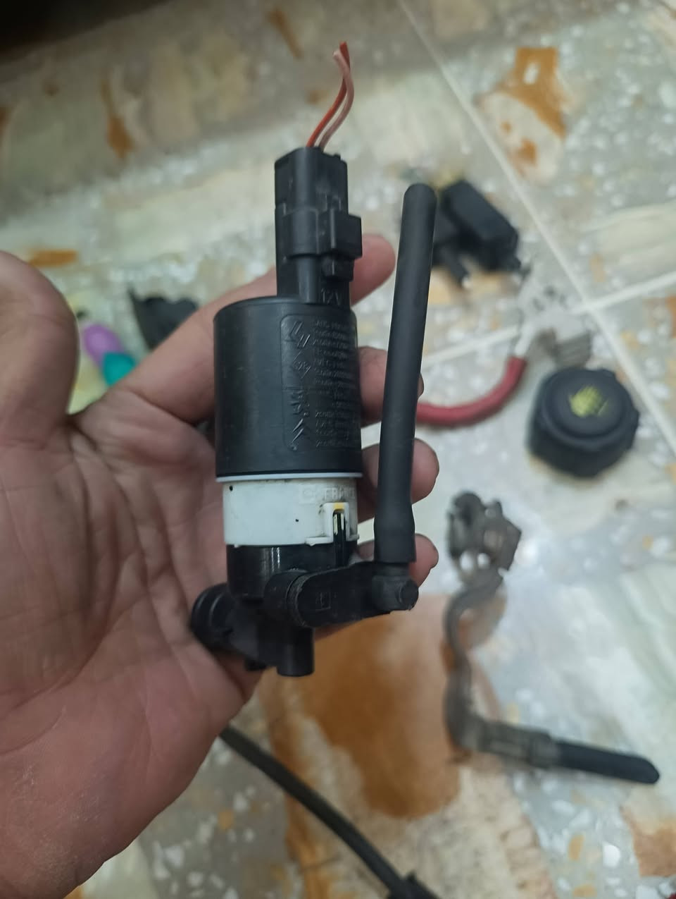 السلام عليكم غراض رينو للبيع الأسعار موجوده داخل الصوره بغداد رصافه اكو توصيل  للمحافظات الاتصال ***********
