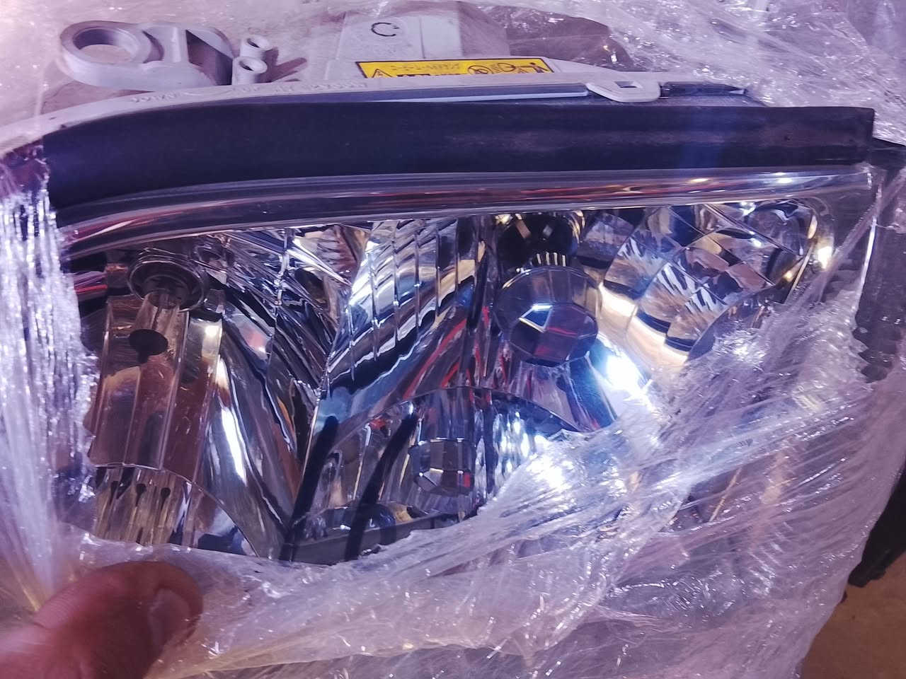 السلام عليكم ورحمه الله وبركاته
لايت كرستال ملكه وارد اليابان شرط الفحص 
ابو الولد اصلي تفصيخ حاويه شرط وصله ما
مامحطوطه عليه لا مبولش ولا ابد شرط زيروو
لا مفتوح ولا ملعوب بي كسر كارتون شرط زيرووو محولات الحواجب كلوباته اي نقص 
مابي اليط زيرووو كلهن كاملات 

***********
*********** واتساب

موجود توصيل الجميع المحافظة العراق
